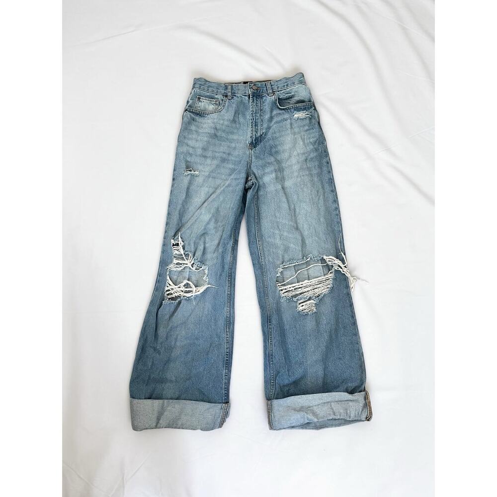 BDG Skater Baggy Jean Y2K Grunge Distressed Light Wash Cuffed Denim Size 27 - Picture 3 of 9